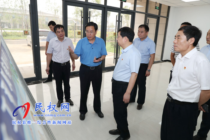 市委常委、組織部長羅軍調(diào)研我縣河長制工作及基層黨校建設(shè)工作