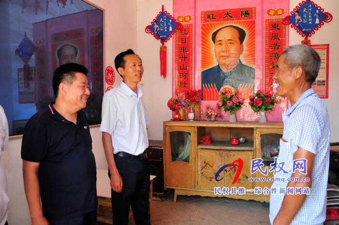 縣委常委、副縣長(zhǎng)信木祥“八一”前夕走訪慰問(wèn)復(fù)退、復(fù)員軍人