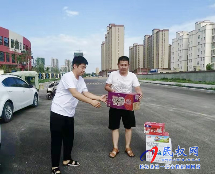 民權(quán)縣幼兒園工會組織慰問復(fù)轉(zhuǎn)軍人職工活動 民權(quán)縣幼兒園工會組織慰問復(fù)轉(zhuǎn)軍人職工活動