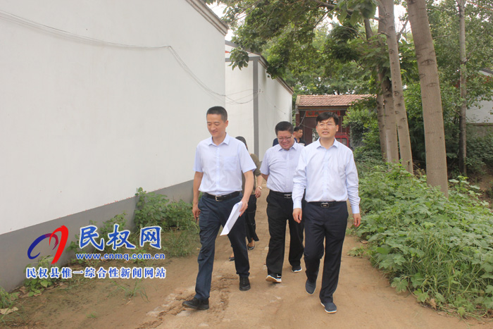 省農(nóng)業(yè)農(nóng)村廳農(nóng)村人居環(huán)境處處長唐新偉到我縣調(diào)研農(nóng)村廁所改造工作 省農(nóng)業(yè)農(nóng)村廳農(nóng)村人居環(huán)境處處長唐新偉到我縣調(diào)研農(nóng)村廁所改造工作