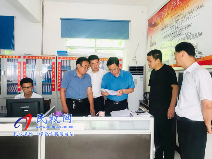 市人大常委會副主任、縣委書記姬脈常到我縣部分鄉(xiāng)鎮(zhèn)督導(dǎo)脫貧攻堅“回頭看”集中活動開展情況