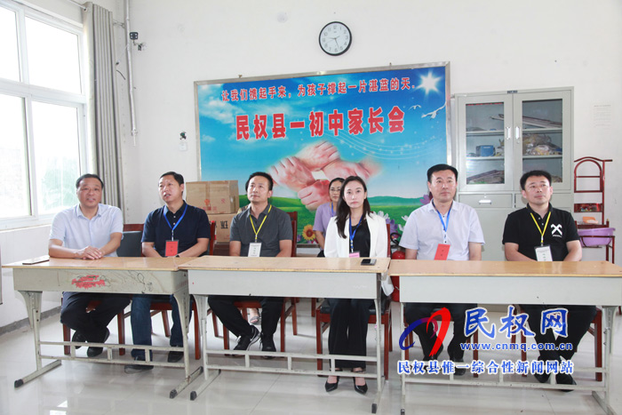 副縣長朱琳檢查特崗教師面試工作 副縣長朱琳檢查特崗教師面試工作