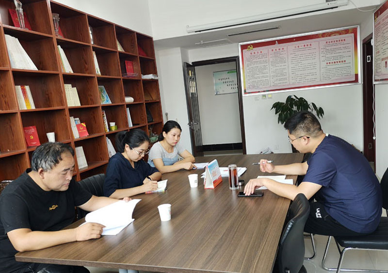 團(tuán)縣委組織學(xué)習(xí)全省加強(qiáng)團(tuán)的基層建設(shè)座談交流會(huì)精神 團(tuán)縣委組織學(xué)習(xí)全省加強(qiáng)團(tuán)的基層建設(shè)座談交流會(huì)精神