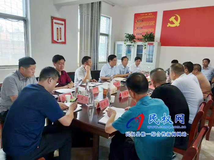 市人大常委會(huì)副主任、縣委書記姬脈常調(diào)研鄉(xiāng)鎮(zhèn)信訪維穩(wěn)工作