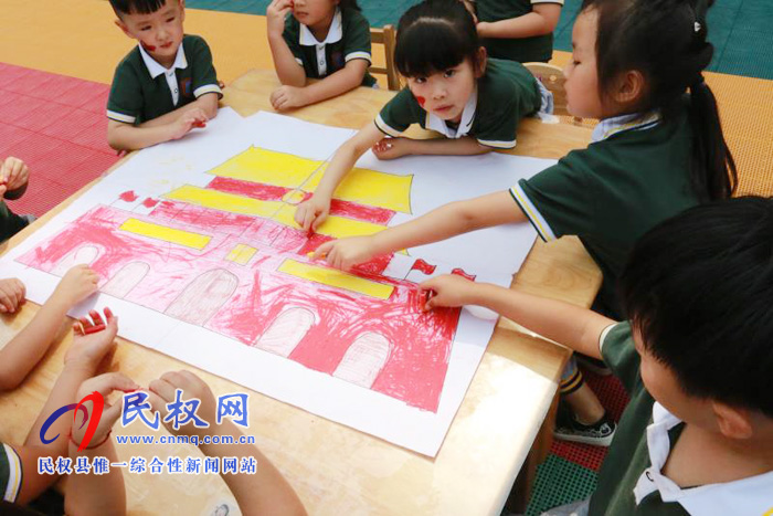民東新區(qū)實(shí)驗(yàn)幼兒園舉行“迎國(guó)慶 愛祖國(guó)”繪畫主題活動(dòng) 民東新區(qū)實(shí)驗(yàn)幼兒園舉行“迎國(guó)慶 愛祖國(guó)”繪畫主題活動(dòng)