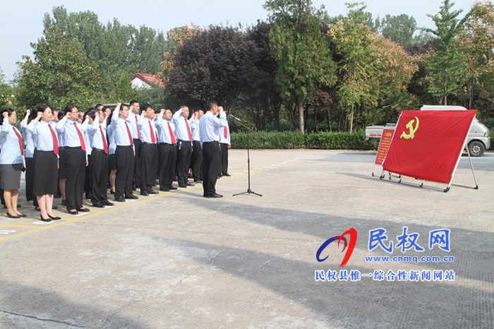 民權(quán)法院參觀睢杞戰(zhàn)役紀(jì)念館 重溫入黨誓詞 民權(quán)法院參觀睢杞戰(zhàn)役紀(jì)念館 重溫入黨誓詞