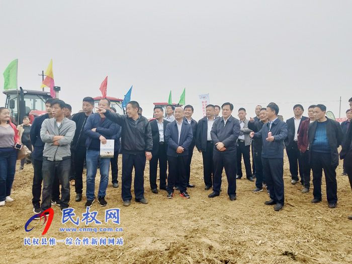 商丘市2019年主要農(nóng)作物生產(chǎn)全程機械化現(xiàn)場會在我縣召開 商丘市2019年主要農(nóng)作物生產(chǎn)全程機械化現(xiàn)場會在我縣召開