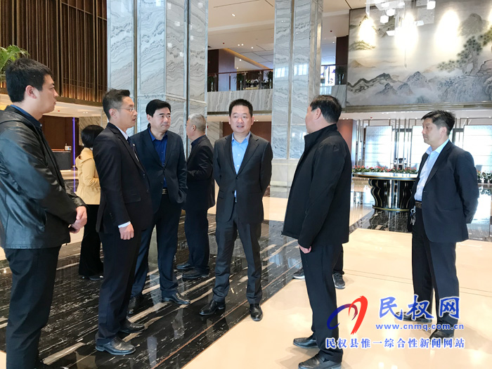 縣委常委、縣委辦公室主任孟亞松檢查酒店保障工作