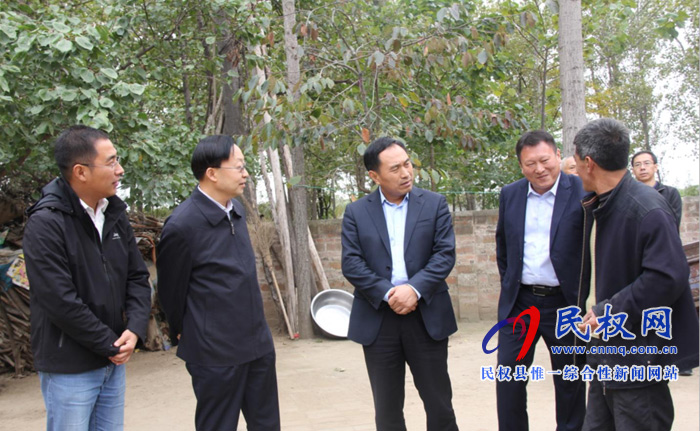 省法院黨組成員、副院長(zhǎng)王韶華到民權(quán)縣孟莊村調(diào)研脫貧攻堅(jiān)工作