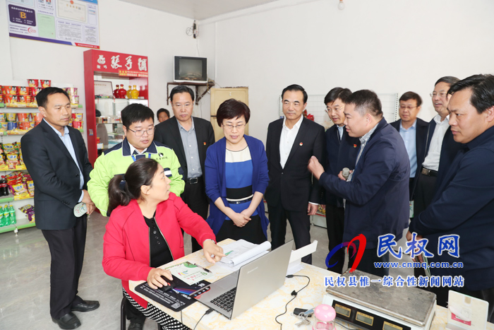 全市農(nóng)村人居環(huán)境整治工作現(xiàn)場觀摩團到我縣 全市農(nóng)村人居環(huán)境整治工作現(xiàn)場觀摩團到我縣