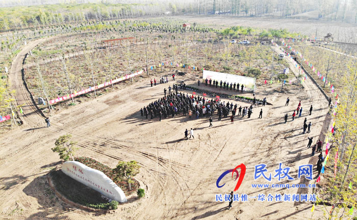 “鄉(xiāng)村振興 出彩中原”全國融媒體看河南暨全國百家媒體商丘行在我縣 “媒林”正式啟動 “鄉(xiāng)村振興 出彩中原”全國融媒體看河南暨全國百家媒體商丘行在我縣 “媒林”正式啟動