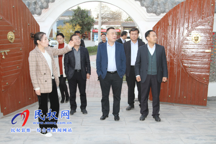 省政府辦公廳督查專員鄧軻到我縣調(diào)研重點工作 省政府辦公廳督查專員鄧軻到我縣調(diào)研重點工作