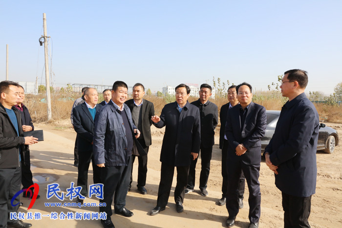 市人大常委會(huì)副主任、縣委書(shū)記姬脈常調(diào)研我縣部分重點(diǎn)民生工程建設(shè)和管理情況