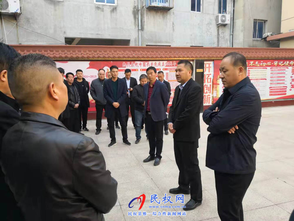 縣住建局傳達(dá)貫徹省脫貧攻堅(jiān)工作調(diào)度電視電話會(huì)議精神 縣住建局傳達(dá)貫徹省脫貧攻堅(jiān)工作調(diào)度電視電話會(huì)議精神