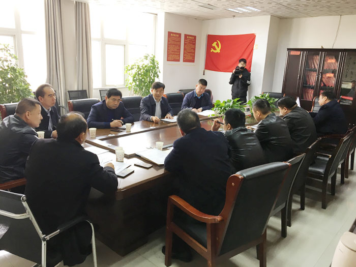 縣委副書記、縣長張團結(jié)主持召開全縣環(huán)境污染防治攻堅調(diào)度會