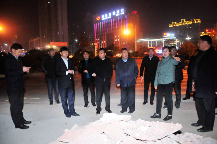 縣委副書記、縣長張團(tuán)結(jié)夜查大氣污染防治工作時強(qiáng)調(diào)：全力打好大氣污染防治攻堅戰(zhàn)