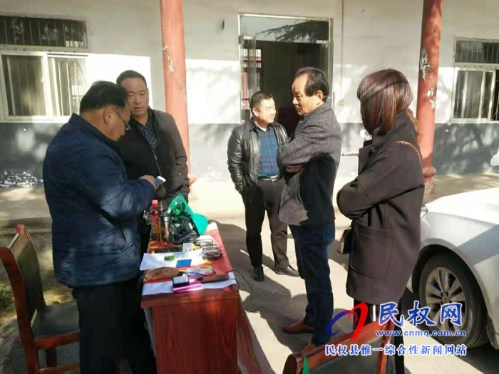 王橋鎮(zhèn)持續(xù)發(fā)力積極推進ETC安裝工作 王橋鎮(zhèn)持續(xù)發(fā)力積極推進ETC安裝工作