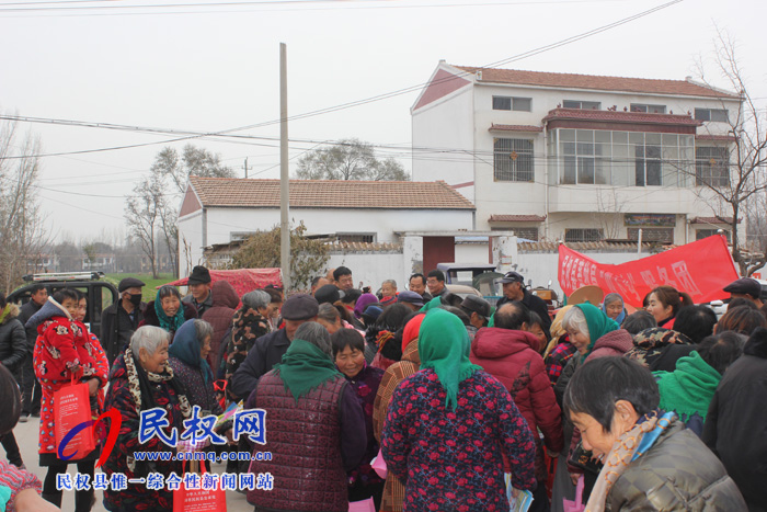 為民服務(wù)“四下鄉(xiāng)”寒冷冬日暖民心 為民服務(wù)“四下鄉(xiāng)”寒冷冬日暖民心