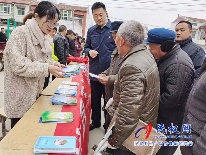 為民服務(wù)“四下鄉(xiāng)”寒冷冬日暖民心 為民服務(wù)“四下鄉(xiāng)”寒冷冬日暖民心