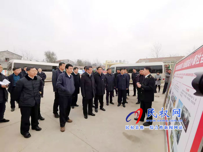 海關(guān)總署署長、黨委書記倪岳峰到我縣調(diào)研扶貧工作