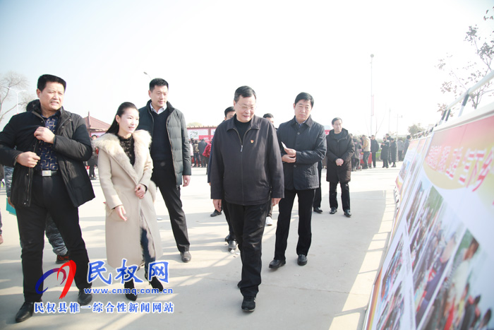 2020年商丘市文化科技衛(wèi)生“三下鄉(xiāng)”集中示范活動(dòng)啟動(dòng)儀式在縣綠洲辦事處吳莊村舉辦 2020年商丘市文化科技衛(wèi)生“三下鄉(xiāng)”集中示范活動(dòng)啟動(dòng)儀式在縣綠洲辦事處吳莊村舉辦