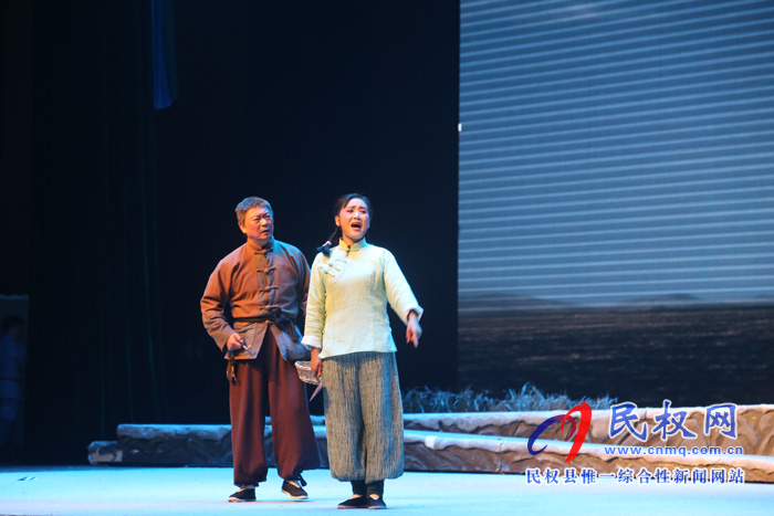 紅色豫劇《小推車(chē)》在民權(quán)精彩上演 紅色豫劇《小推車(chē)》在民權(quán)精彩上演