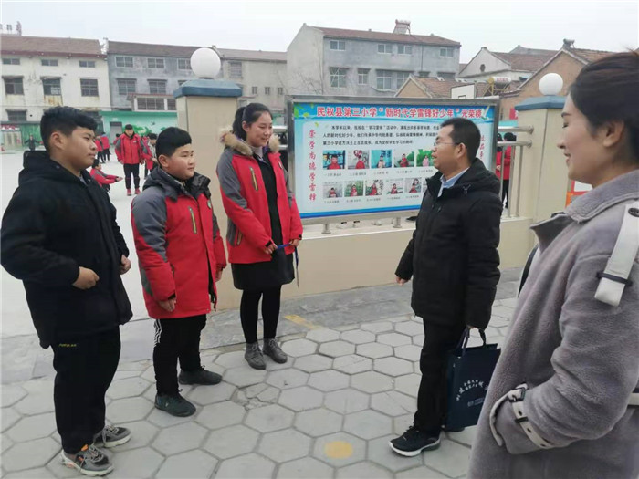 民權(quán)縣第三小學(xué)迎接市級文明校園復(fù)查驗(yàn)收 民權(quán)縣第三小學(xué)迎接市級文明校園復(fù)查驗(yàn)收