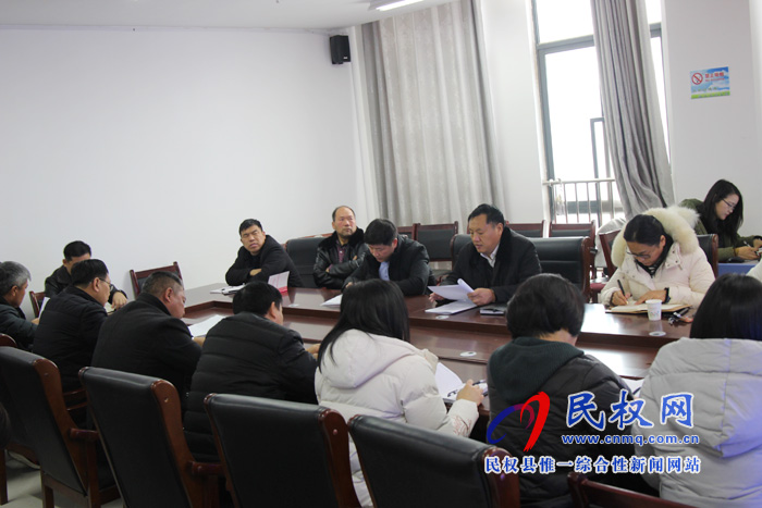 我縣各鄉(xiāng)鎮(zhèn)（街道辦）、縣直各單位迅速傳達學(xué)習(xí)縣委十二屆八次全會暨縣委經(jīng)濟工作會議精神