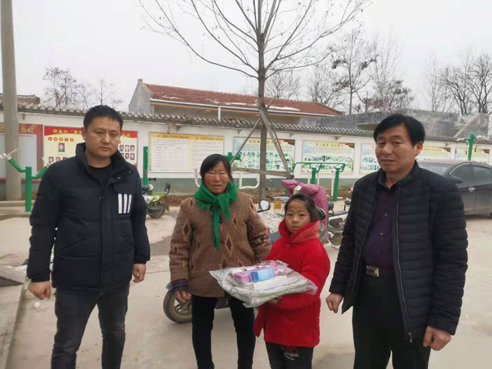 縣審計(jì)局：組織開展節(jié)前大走訪、大慰問活動(dòng)