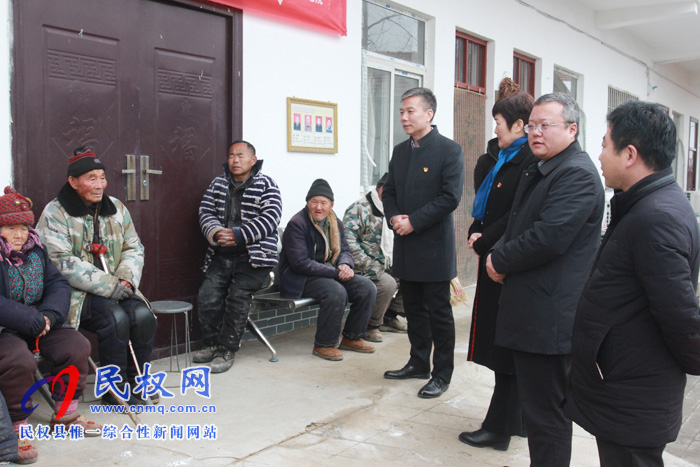 送新春祝福 愛(ài)心企業(yè)家慰問(wèn)貧困戶和敬老院
