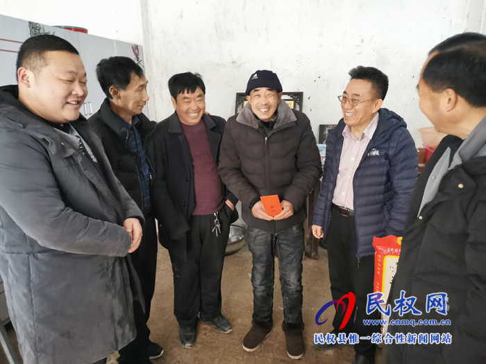 縣畜牧發(fā)展服務中心到幫扶村開展走訪慰問 縣畜牧發(fā)展服務中心到幫扶村開展走訪慰問