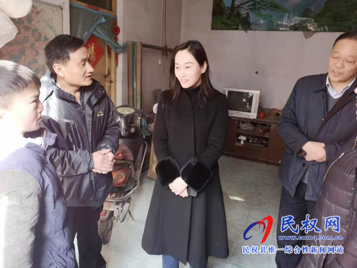 副縣長朱琳看望慰問貧困殘障兒童 副縣長朱琳看望慰問貧困殘障兒童