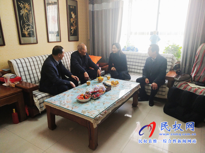 副縣長朱琳看望慰問教育系統(tǒng)離退休老干部 副縣長朱琳看望慰問教育系統(tǒng)離退休老干部