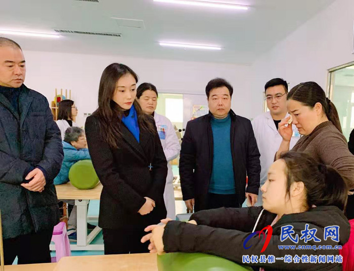 副縣長朱琳春節(jié)慰問文化廣電旅游局困難職工 副縣長朱琳春節(jié)慰問文化廣電旅游局困難職工