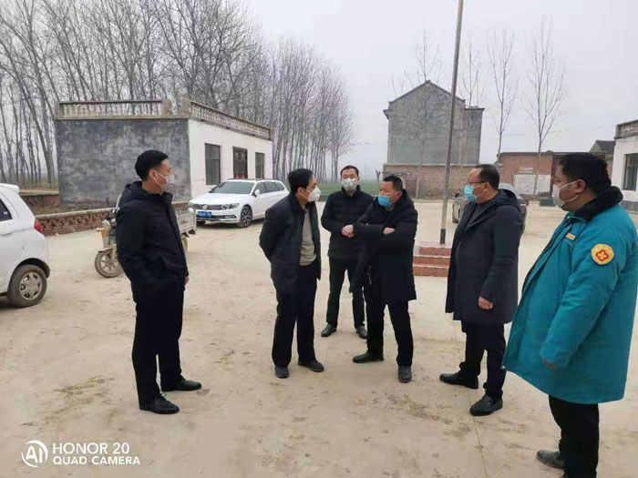 縣委常委、組織部長(zhǎng)何玉明到褚廟鄉(xiāng)督導(dǎo)新型冠狀病毒疫情防控工作開展情況