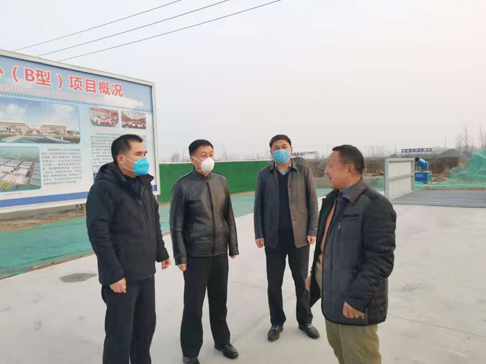 縣委常委、副縣長(zhǎng)房季到民權(quán)保稅物流中心建筑工地督導(dǎo)新型冠狀病毒防控工作
