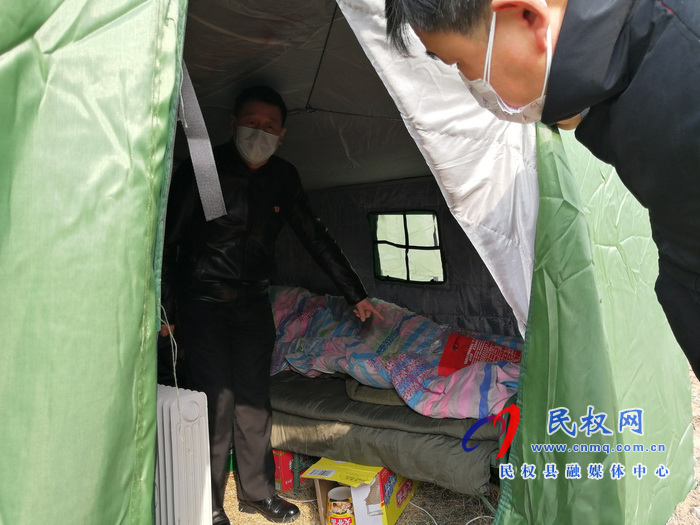 縣委常委、副縣長(zhǎng)房季到孫六鎮(zhèn)督導(dǎo)新型冠狀病毒防控工作