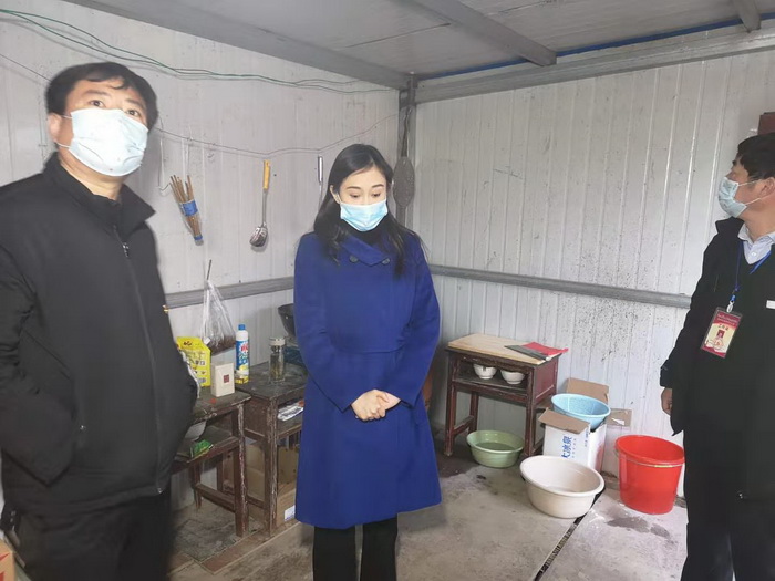 副縣長朱琳深入老顏集鄉(xiāng)督導(dǎo)新型冠狀病毒感染的肺炎疫情防控工作 副縣長朱琳深入老顏集鄉(xiāng)督導(dǎo)新型冠狀病毒感染的肺炎疫情防控工作
