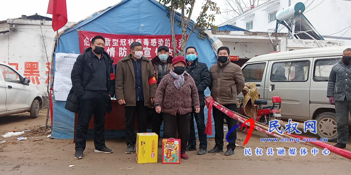 伯黨鄉(xiāng):七旬老黨員 愛撒防疫一線 伯黨鄉(xiāng):七旬老黨員 愛撒防疫一線