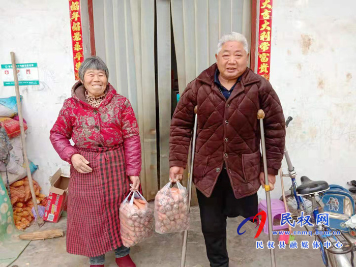 俺村有了采購團(tuán) 生活不再有麻煩 俺村有了采購團(tuán) 生活不再有麻煩