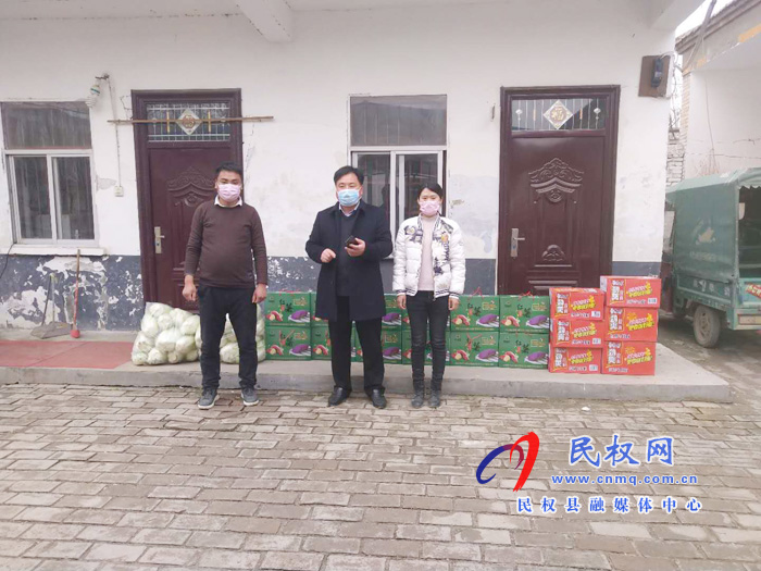 縣人大代表劉春輝慰問王橋鎮(zhèn)抗疫一線 縣人大代表劉春輝慰問王橋鎮(zhèn)抗疫一線