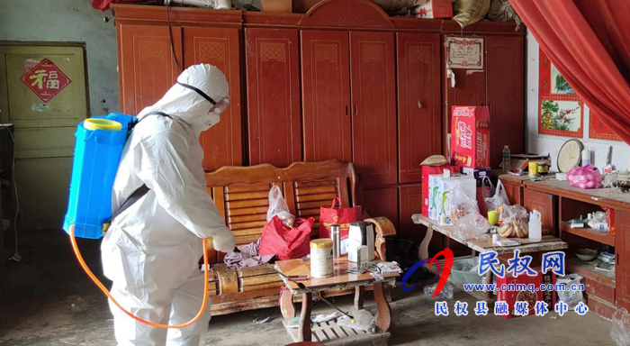 謝楠:最美逆行疾控消殺員 謝楠:最美逆行疾控消殺員