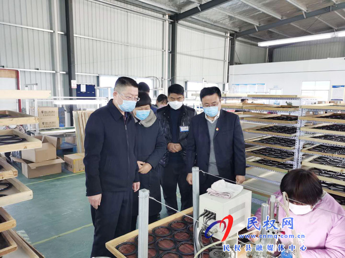 縣人大副主任李勇到王莊寨鎮(zhèn)督導疫情防控期間企業(yè)復工復產(chǎn)、脫貧攻堅工作