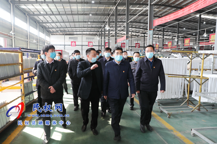 市委書記王戰(zhàn)營到我縣綠洲街道辦事處吳莊村開展“三·五”基層工作日活動 市委書記王戰(zhàn)營到我縣綠洲街道辦事處吳莊村開展“三·五”基層工作日活動
