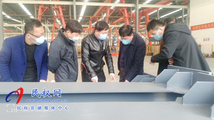 縣委常委、副縣長房季赴河南商丘合一航蕭建材有限公司、山東經(jīng)典重工集團兩家企業(yè)考察