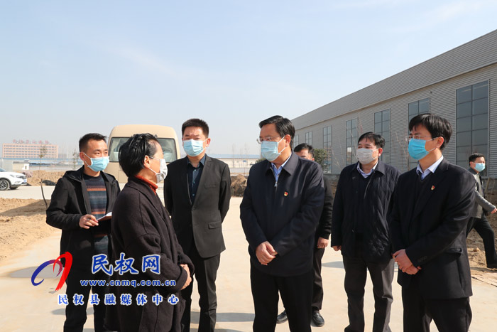 市人大常委會副主任、縣委書記姬脈常開展走訪服務工業(yè)企業(yè)活動