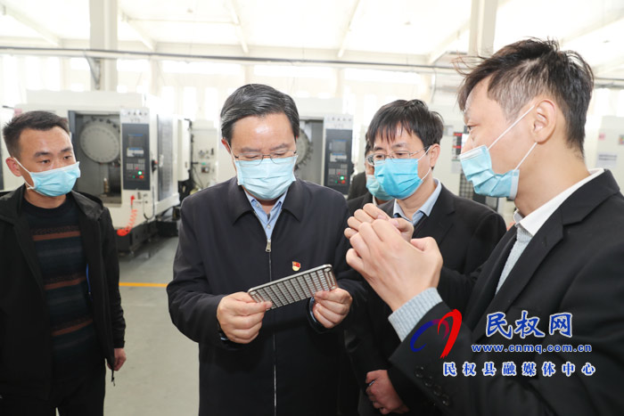 市人大常委會副主任、縣委書記姬脈常開展走訪服務工業(yè)企業(yè)活動