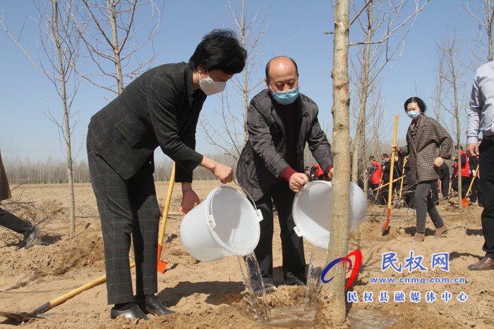 市人大常委會(huì)在民權(quán)國家森林公園舉辦民主法治生態(tài)建設(shè)主題植樹活動(dòng) 市人大常委會(huì)在民權(quán)國家森林公園舉辦民主法治生態(tài)建設(shè)主題植樹活動(dòng)