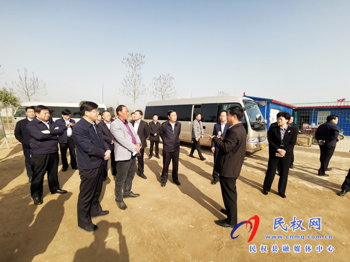 全縣決戰(zhàn)決勝脫貧攻堅(jiān)產(chǎn)業(yè)觀(guān)摩工作會(huì)議召開(kāi) 全縣決戰(zhàn)決勝脫貧攻堅(jiān)產(chǎn)業(yè)觀(guān)摩工作會(huì)議召開(kāi)
