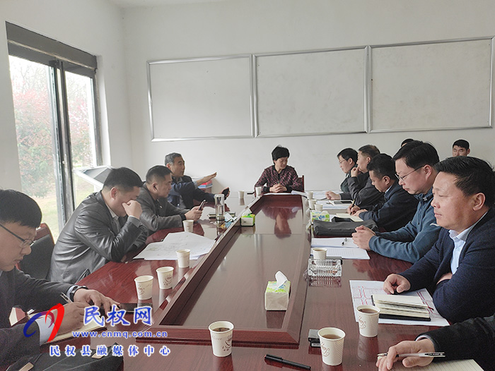 縣人大常委會主任周燕主持召開迎賓大道南段工程建設(shè)推進(jìn)會 縣人大常委會主任周燕主持召開迎賓大道南段工程建設(shè)推進(jìn)會